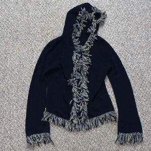 Stylish Black and Blue Fringed Women's Sweater